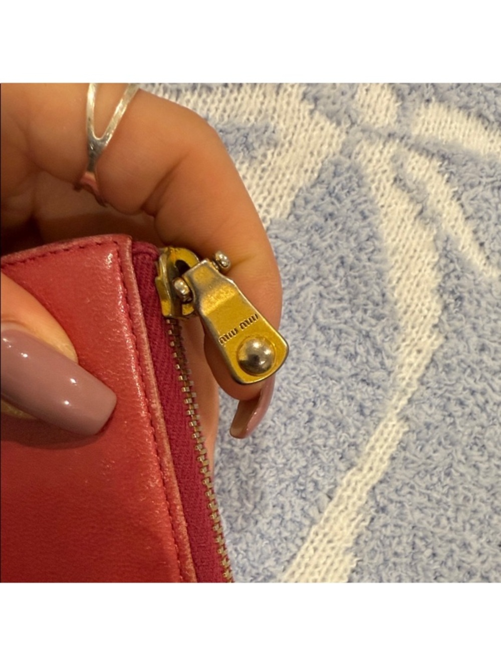 PINK Miu Miu Bright PINK Leather Zip Pouch with Gold Logo - Picture 3 of 11